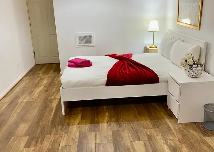 Central London 3 Bedroom Flat, Oxford Circus, W1W